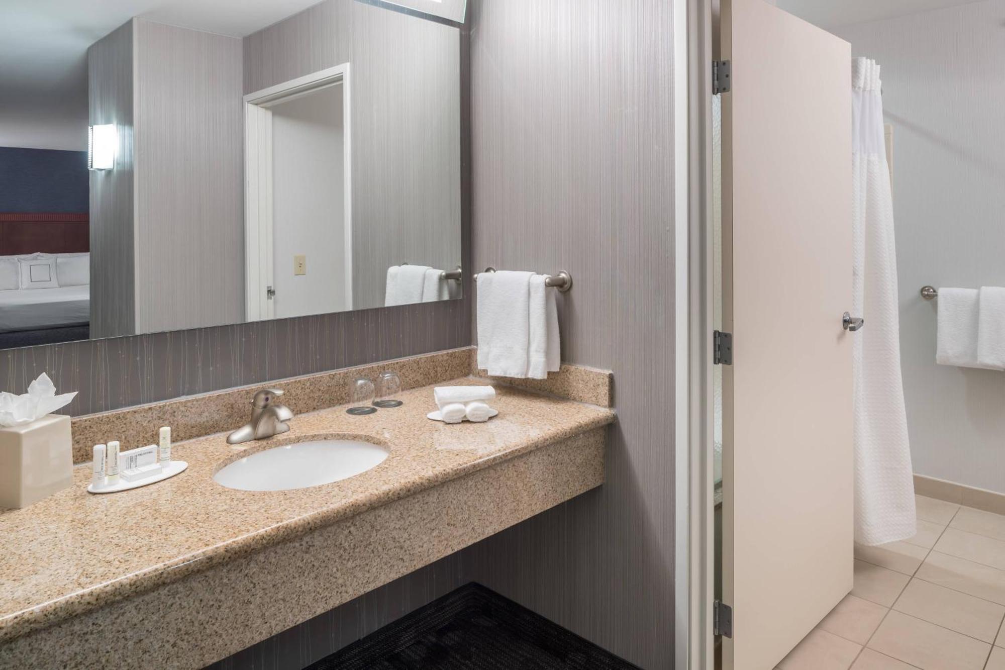 Hotel Courtyard By Marriott West Orange Extérieur photo